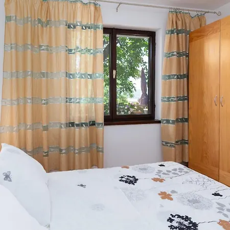Apartamento 5351a Punat